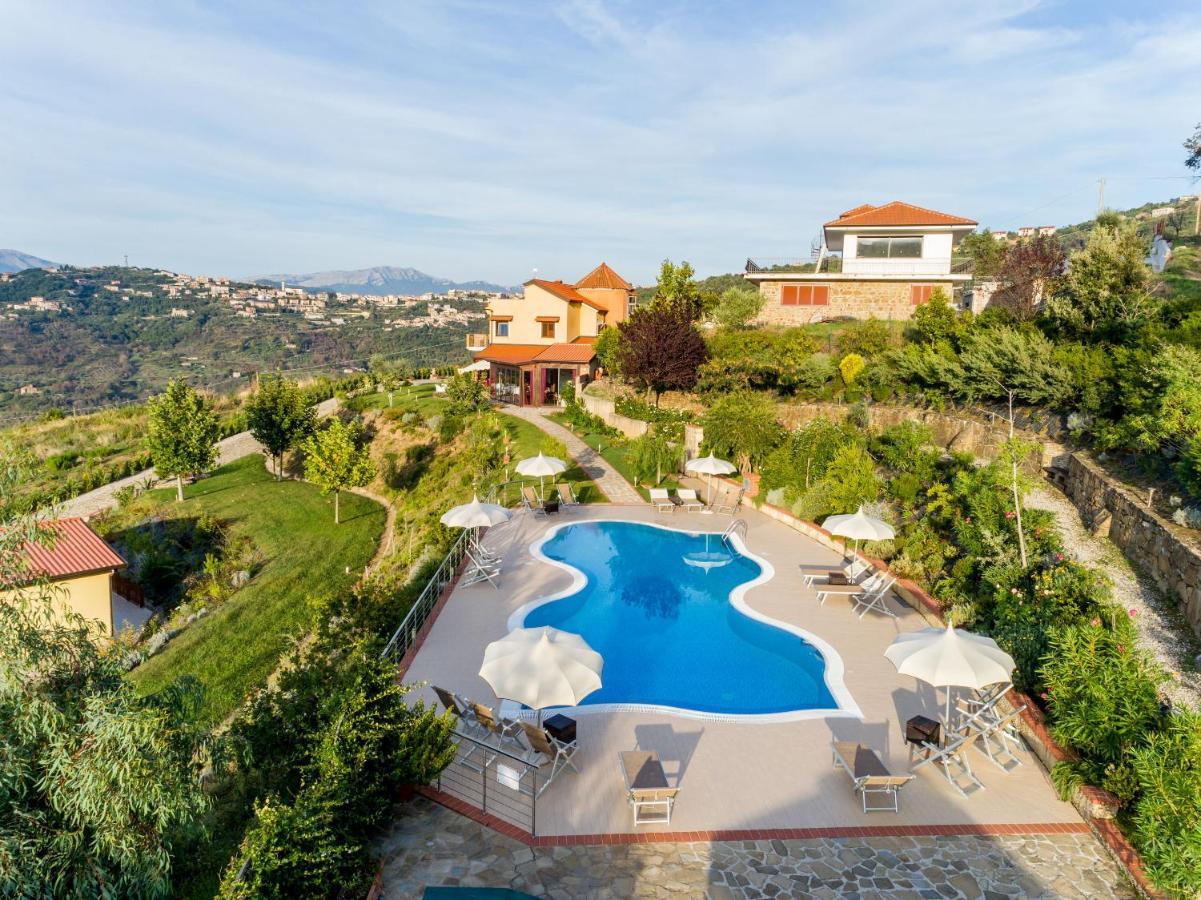 Casa Vacanza Villa Aurora Laureana Cilento エクステリア 写真