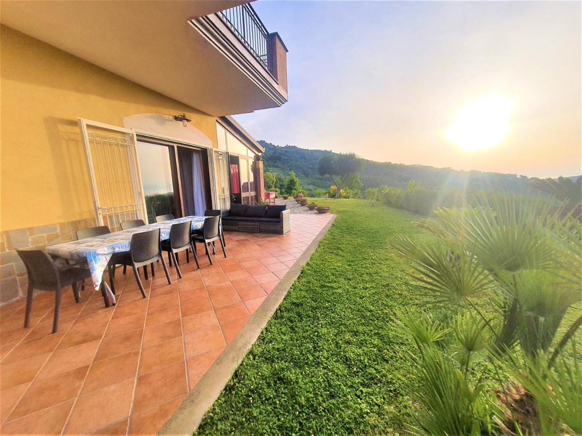 Casa Vacanza Villa Aurora Laureana Cilento エクステリア 写真