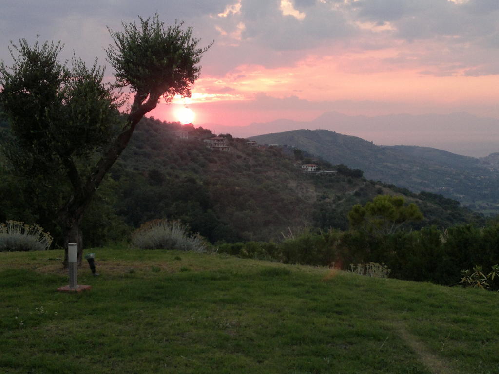 Casa Vacanza Villa Aurora Laureana Cilento エクステリア 写真