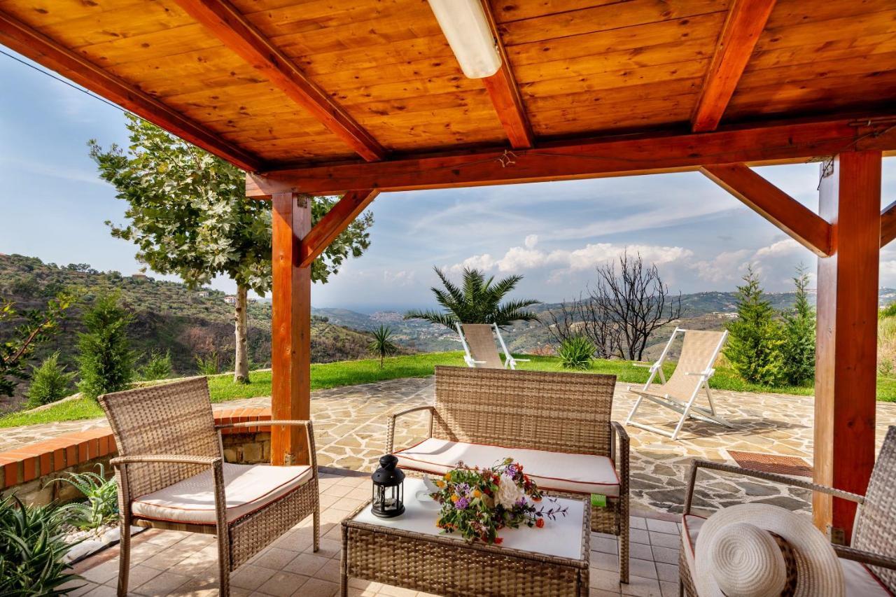 Casa Vacanza Villa Aurora Laureana Cilento エクステリア 写真