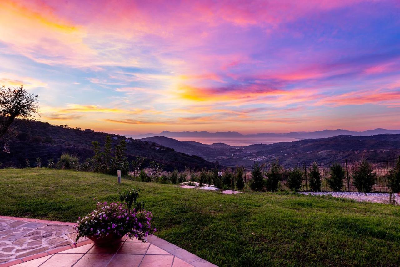 Casa Vacanza Villa Aurora Laureana Cilento エクステリア 写真