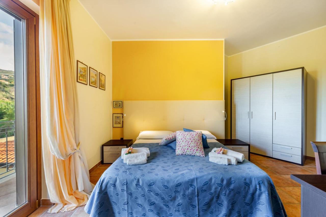 Casa Vacanza Villa Aurora Laureana Cilento エクステリア 写真